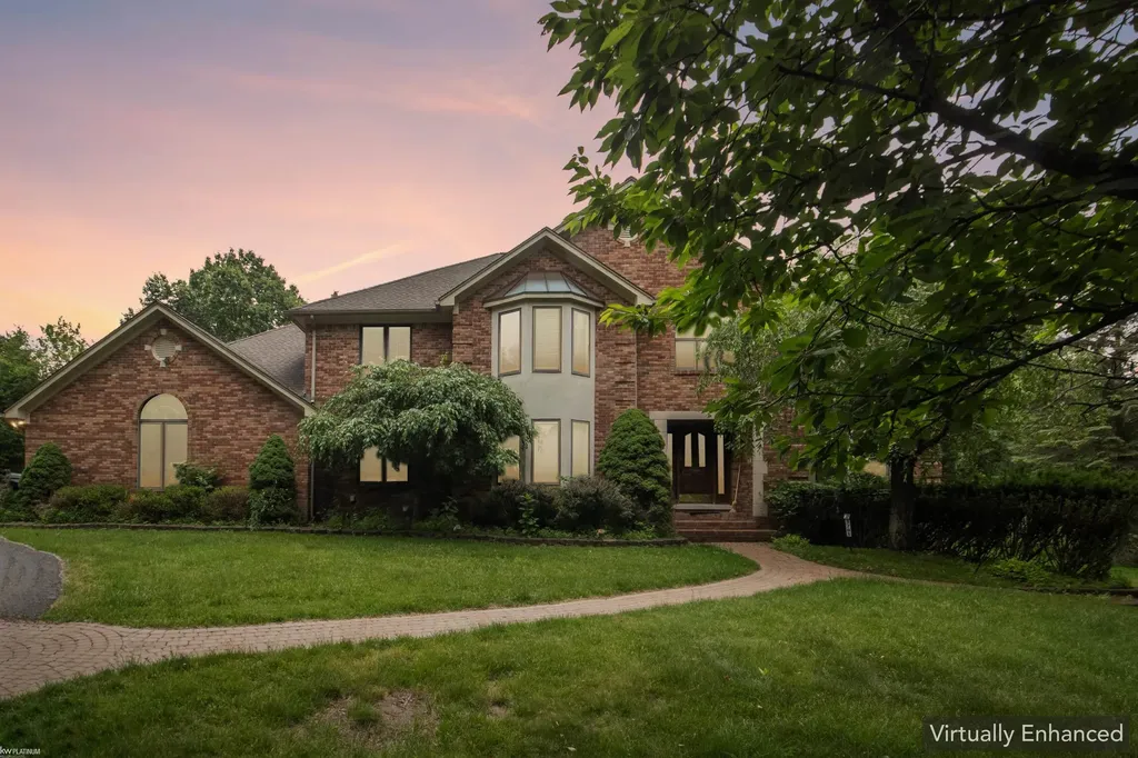 3701 Green Lake Road West Bloomfield Charter Township MI 48324