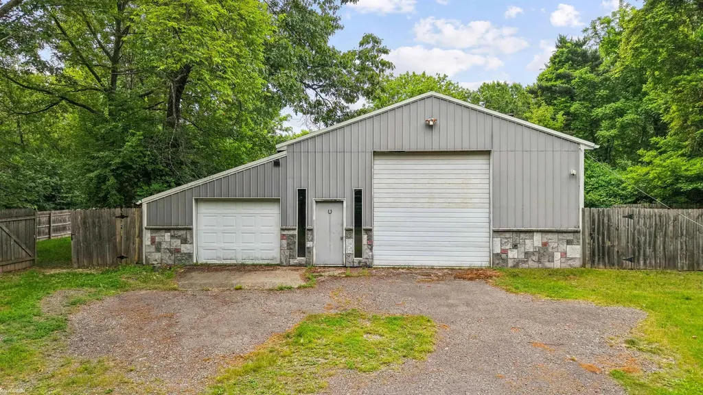 3701 Green Lake Road West Bloomfield Charter Township MI 48324