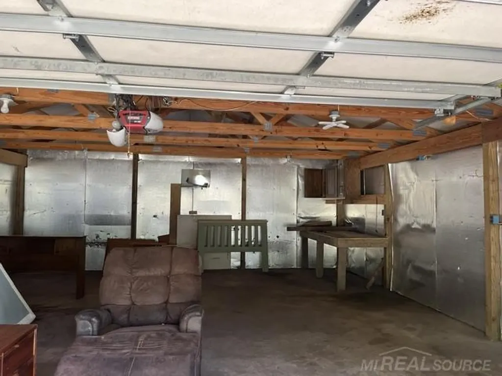 1283 First Street Lincoln Township MI 48633
