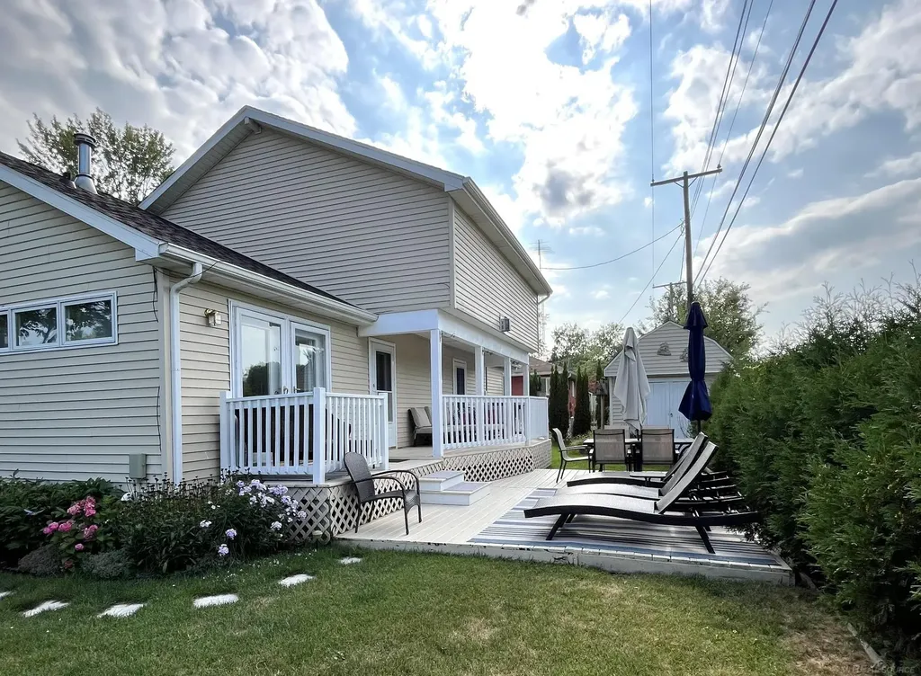 7333 Kilkare Street Worth Township MI 48450