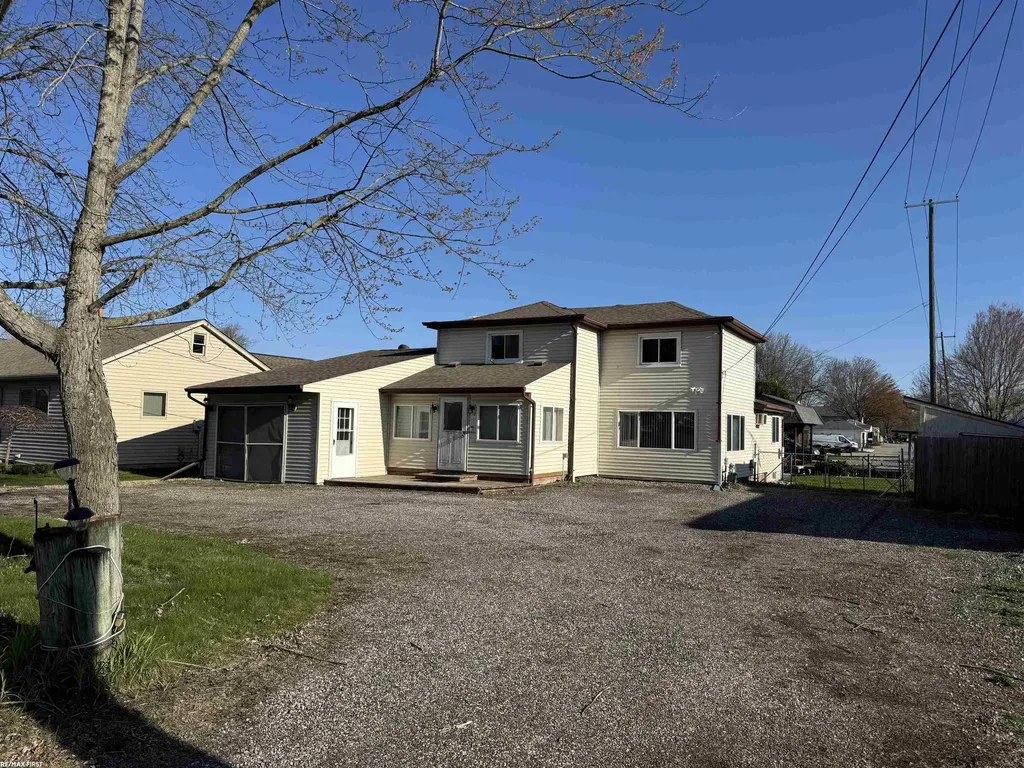 710 Ruskin Avenue Algonac City MI 48001