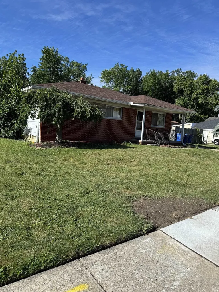 14510 Hoerning Avenue Warren City MI 48088