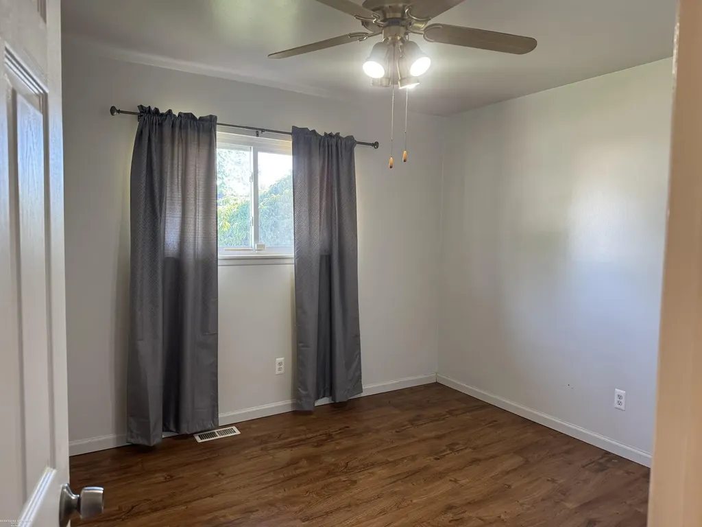 14510 Hoerning Avenue Warren City MI 48088