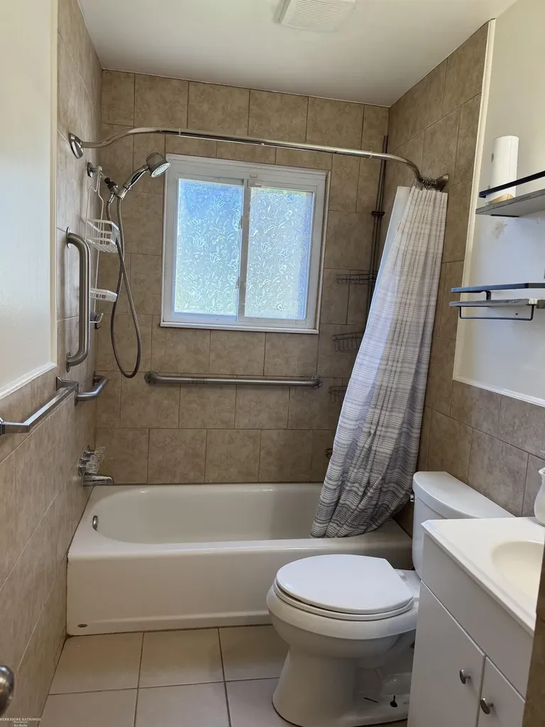14510 Hoerning Avenue Warren City MI 48088