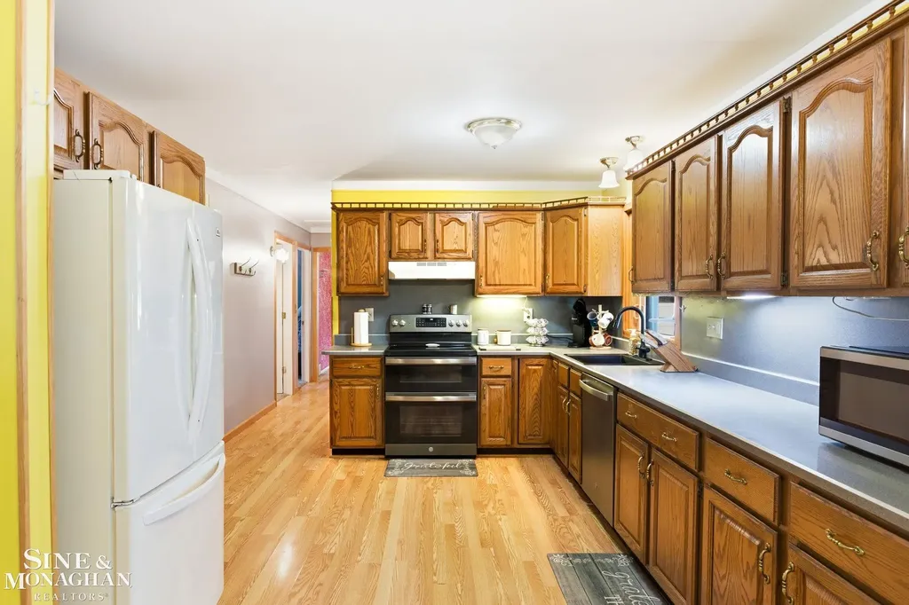 660 Range Road Marysville City MI 48040