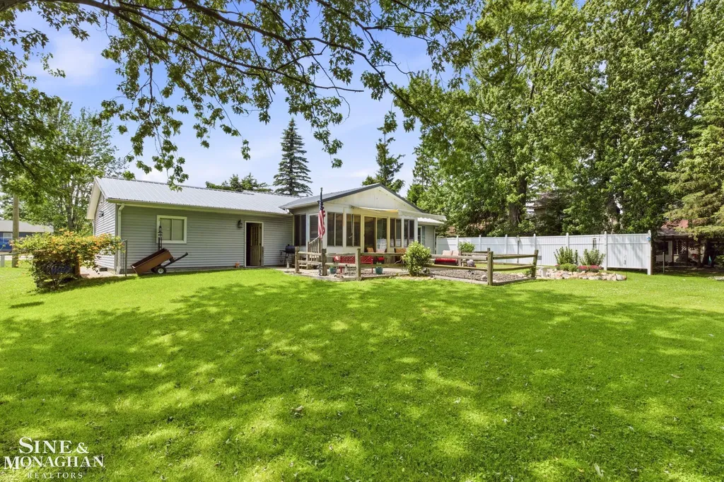 660 Range Road Marysville City MI 48040