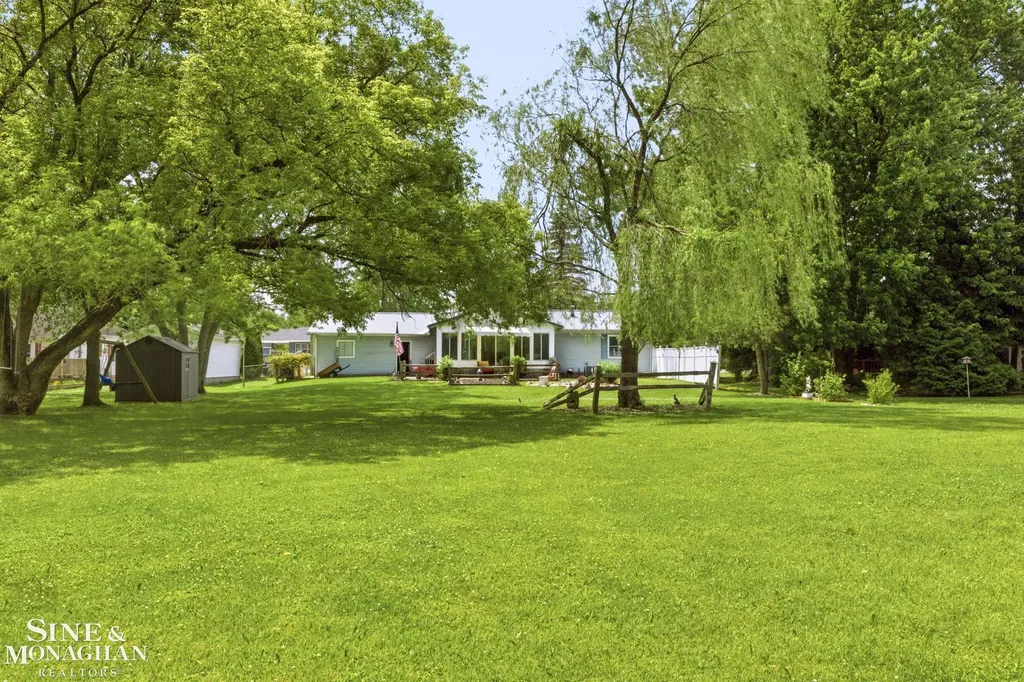 660 Range Road Marysville City MI 48040