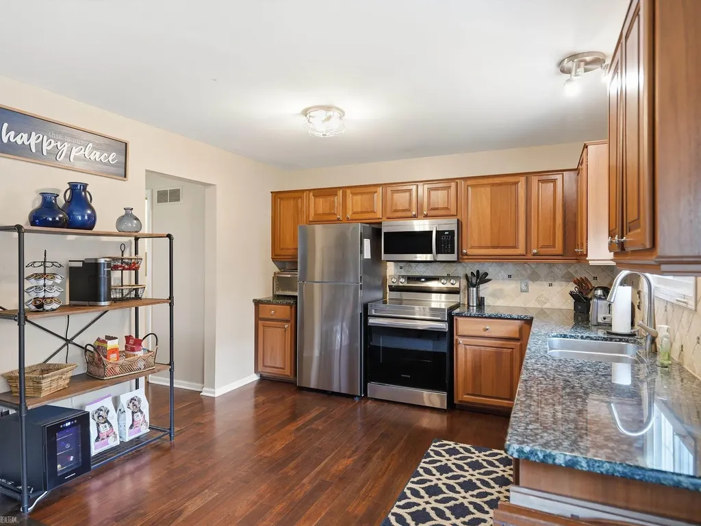 45461 Nottingham Drive Macomb Township MI 48044