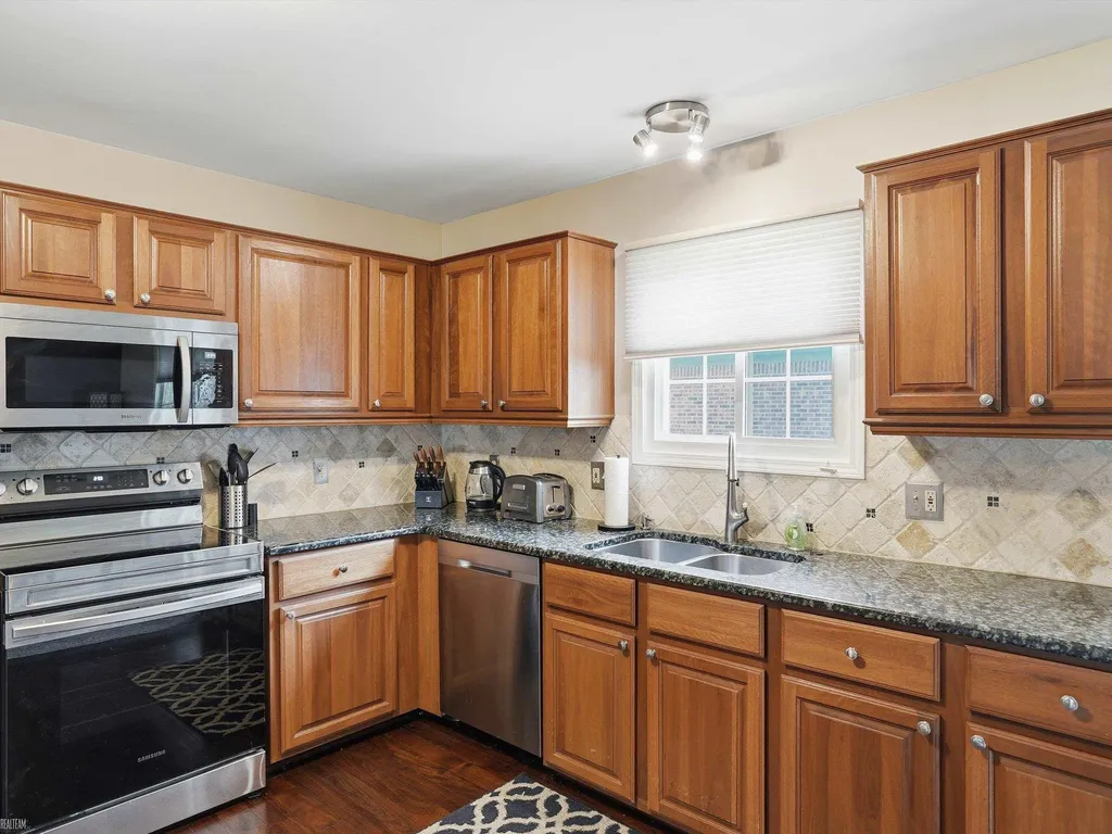 45461 Nottingham Drive Macomb Township MI 48044