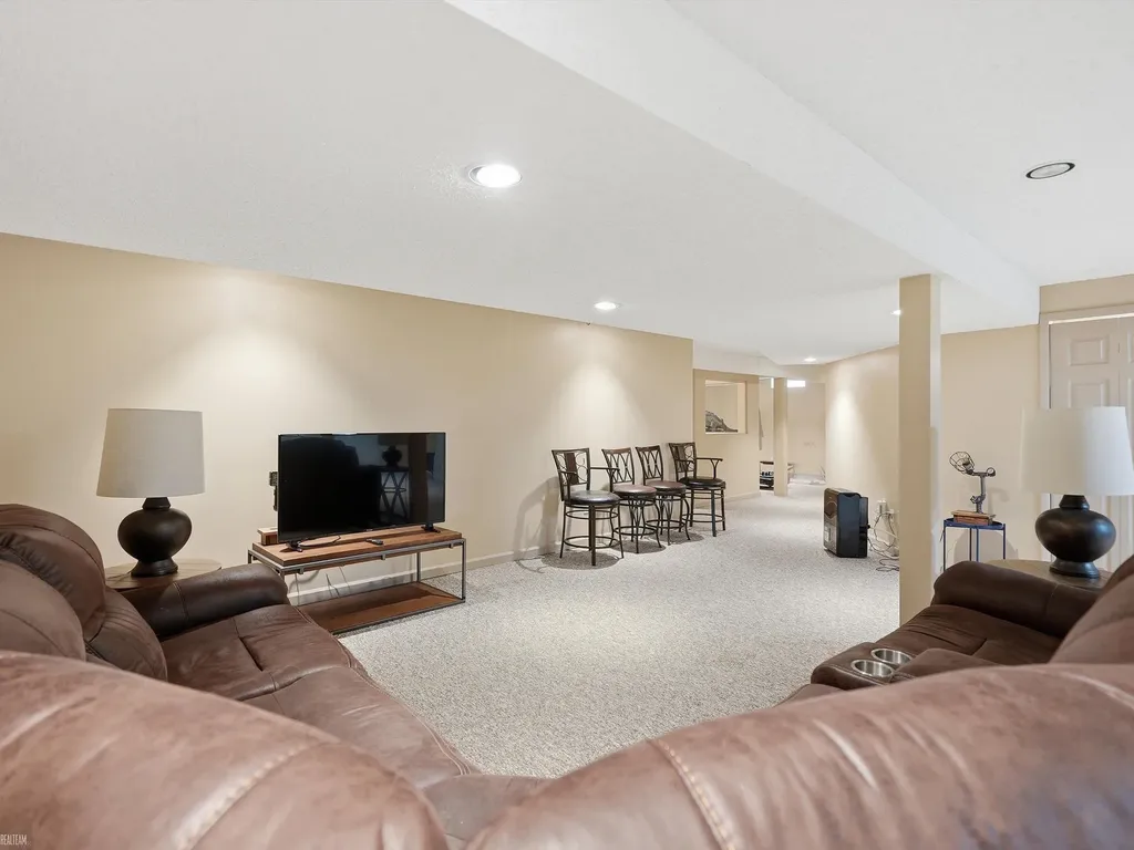 45461 Nottingham Drive Macomb Township MI 48044