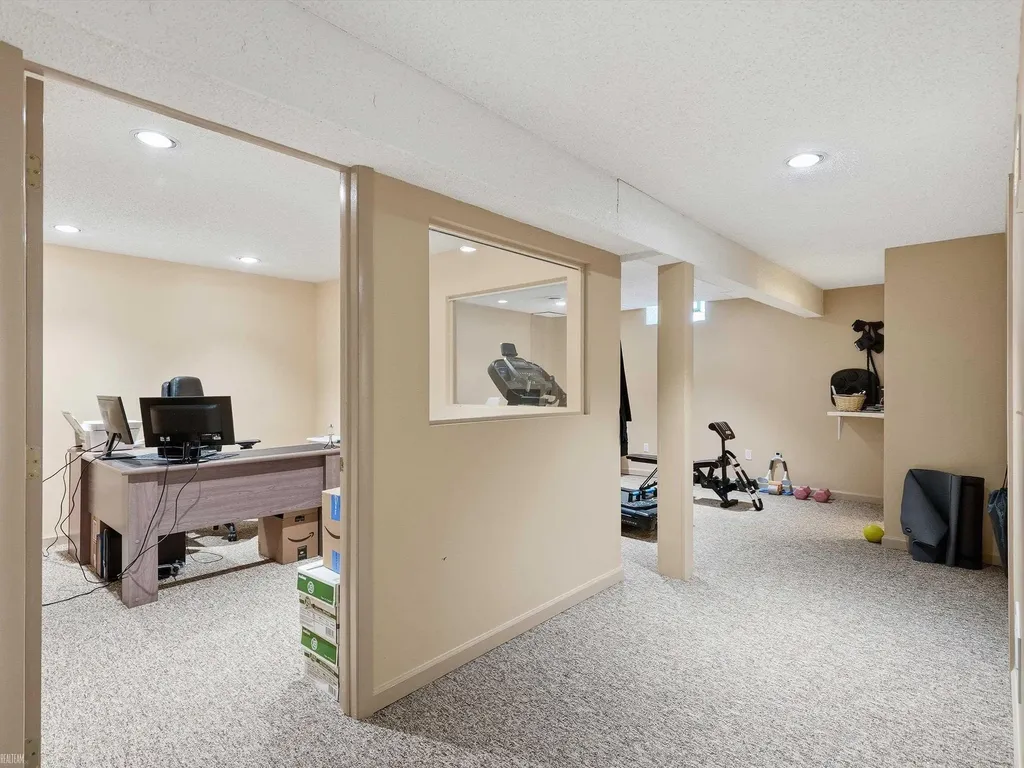 45461 Nottingham Drive Macomb Township MI 48044