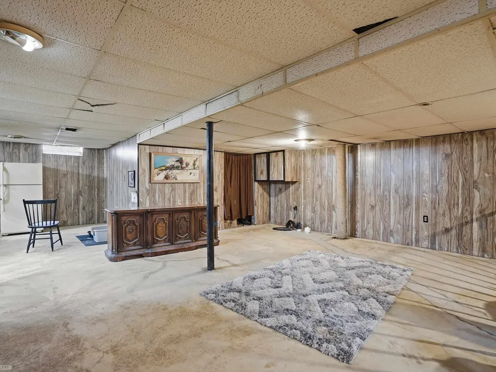 21612 Bon Brae Street St. Clair Shores City MI 48081