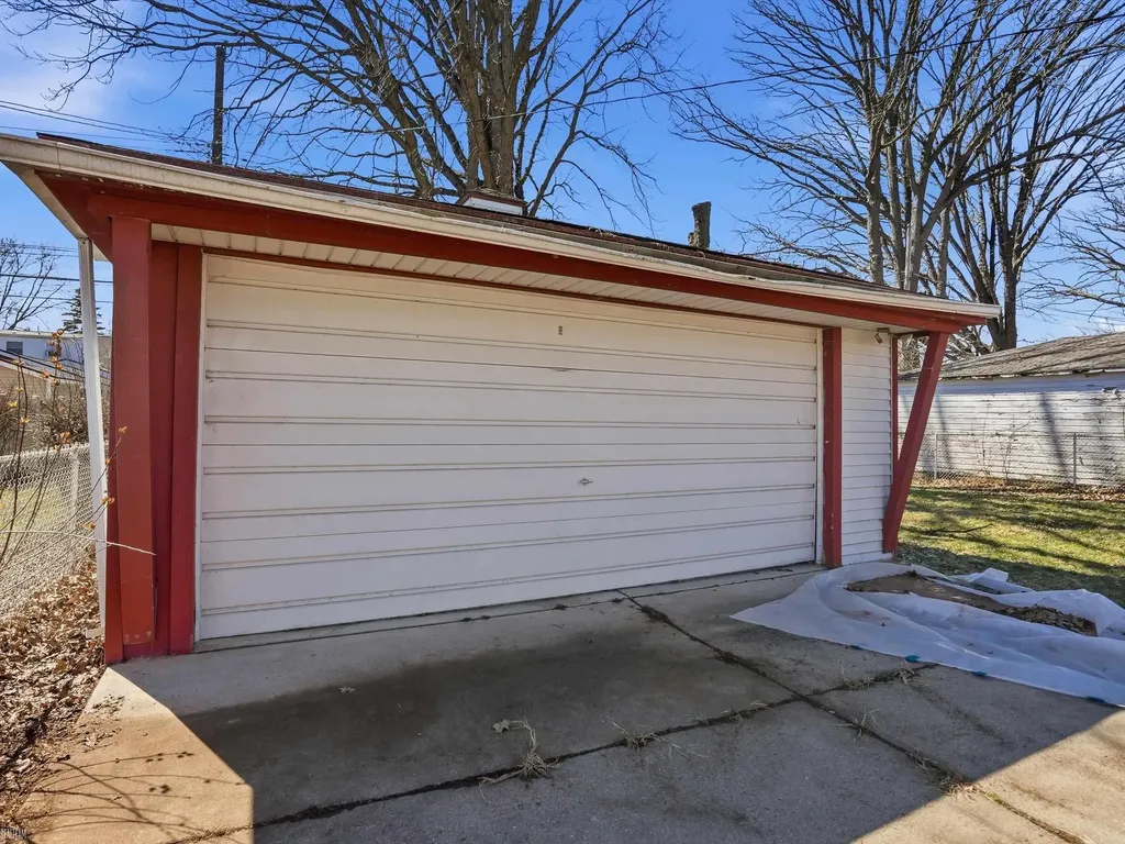 21612 Bon Brae Street St. Clair Shores City MI 48081