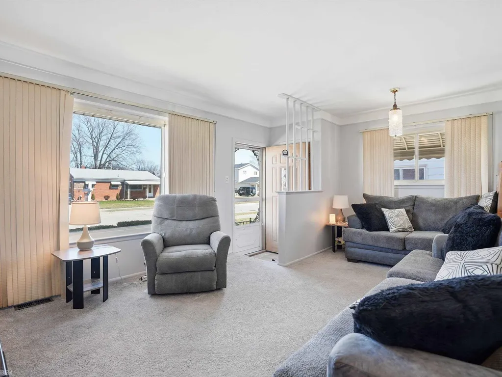 21612 Bon Brae Street St. Clair Shores City MI 48081