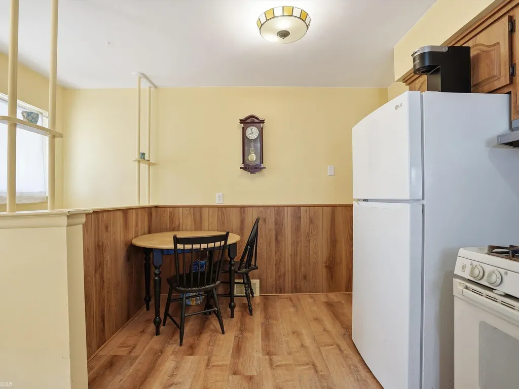 21612 Bon Brae Street St. Clair Shores City MI 48081