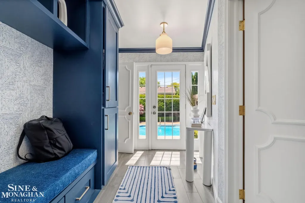 264 Grosse Pointe Boulevard Grosse Pointe Farms City MI 48236