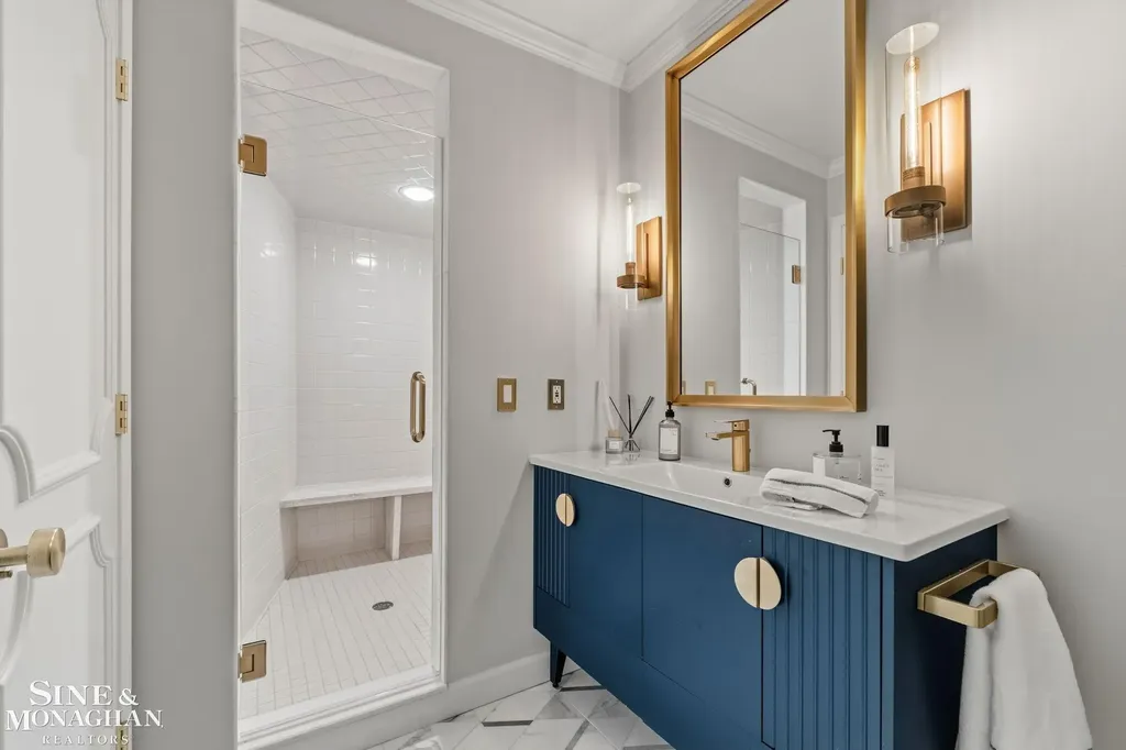 264 Grosse Pointe Boulevard Grosse Pointe Farms City MI 48236