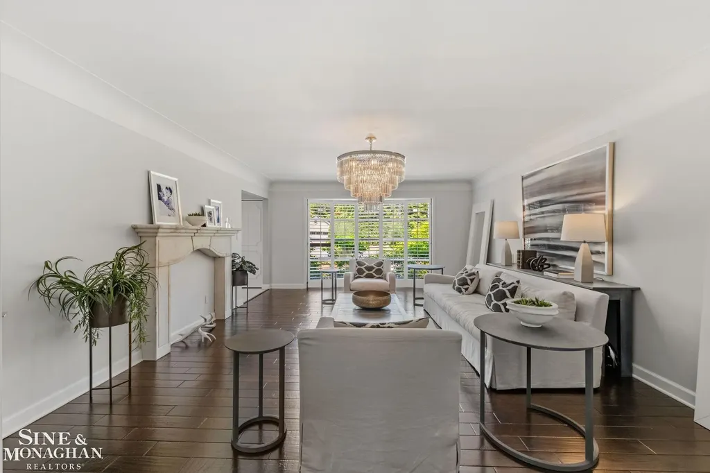 264 Grosse Pointe Boulevard Grosse Pointe Farms City MI 48236