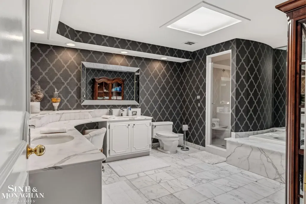 264 Grosse Pointe Boulevard Grosse Pointe Farms City MI 48236