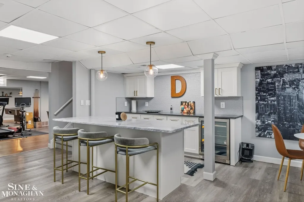 264 Grosse Pointe Boulevard Grosse Pointe Farms City MI 48236