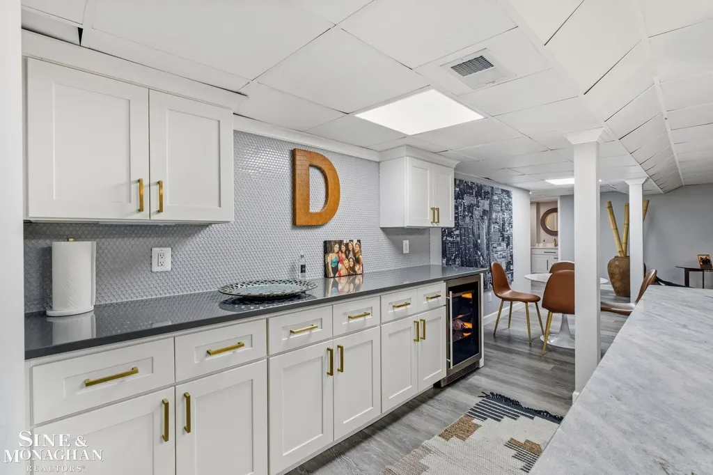 264 Grosse Pointe Boulevard Grosse Pointe Farms City MI 48236