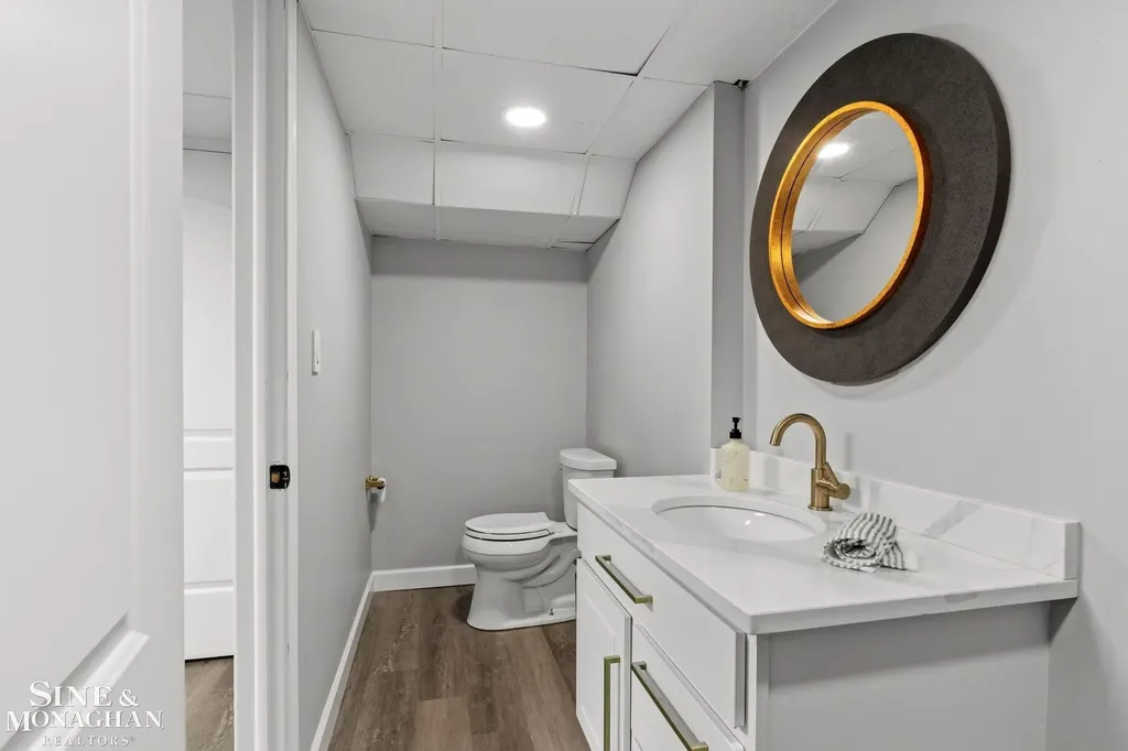 264 Grosse Pointe Boulevard Grosse Pointe Farms City MI 48236