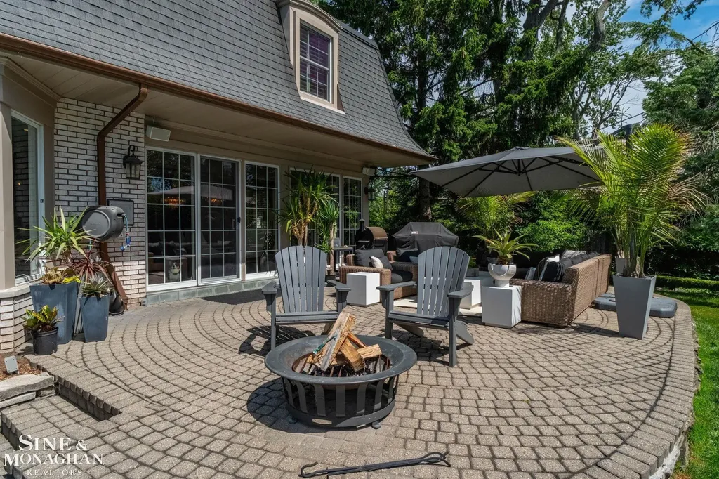 264 Grosse Pointe Boulevard Grosse Pointe Farms City MI 48236