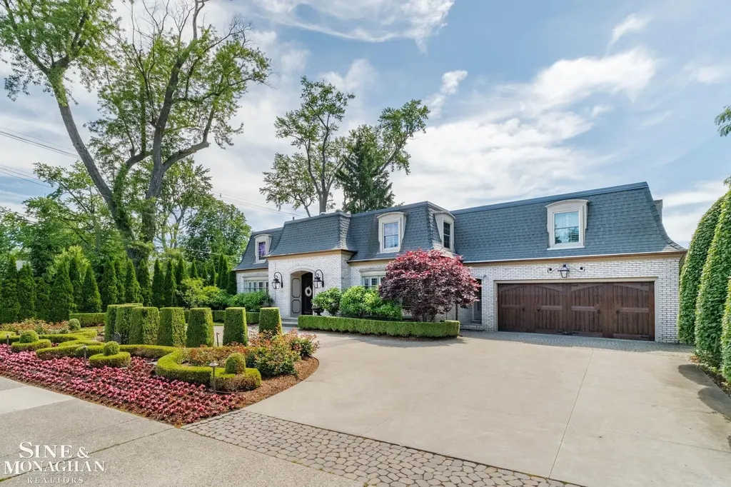 264 Grosse Pointe Boulevard Grosse Pointe Farms City MI 48236