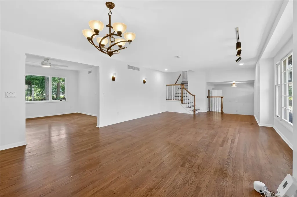 2049 Shore Hill Drive West Bloomfield Charter Township MI 48323