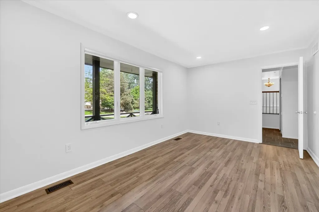 2049 Shore Hill Drive West Bloomfield Charter Township MI 48323
