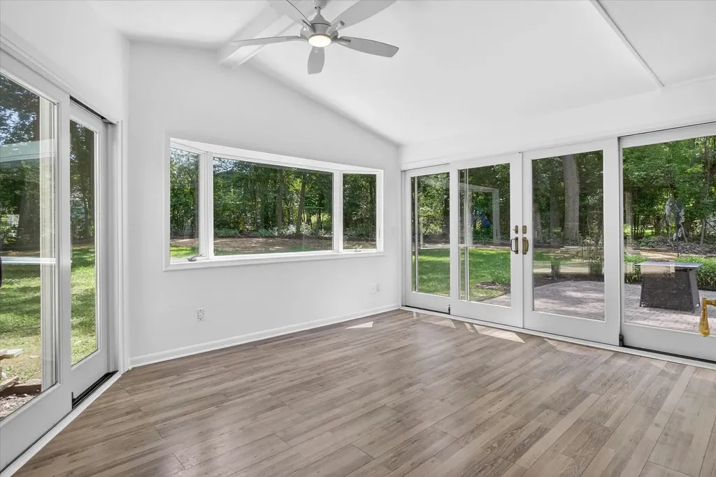 2049 Shore Hill Drive West Bloomfield Charter Township MI 48323