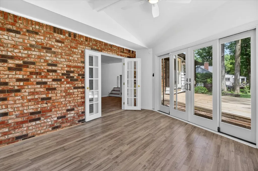 2049 Shore Hill Drive West Bloomfield Charter Township MI 48323