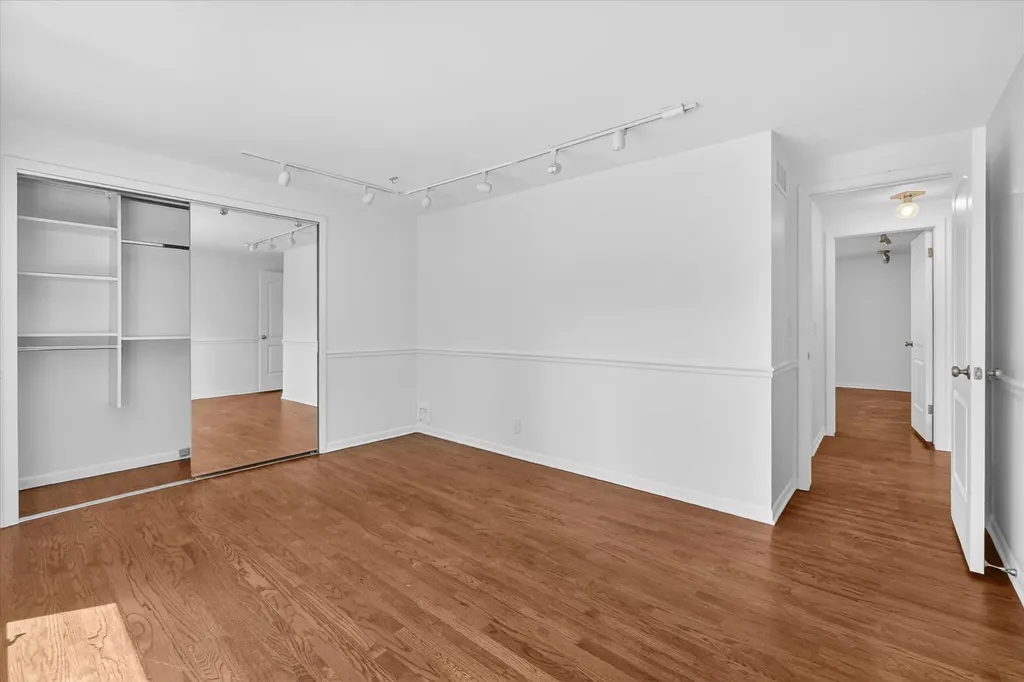 2049 Shore Hill Drive West Bloomfield Charter Township MI 48323