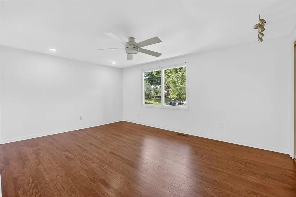 2049 Shore Hill Drive West Bloomfield Charter Township MI 48323
