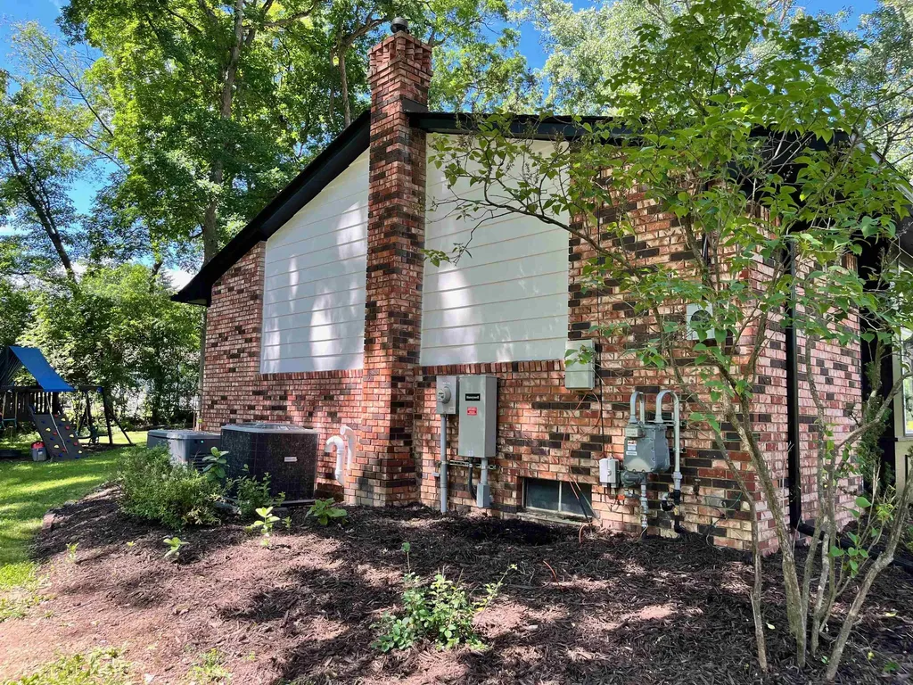 2049 Shore Hill Drive West Bloomfield Charter Township MI 48323