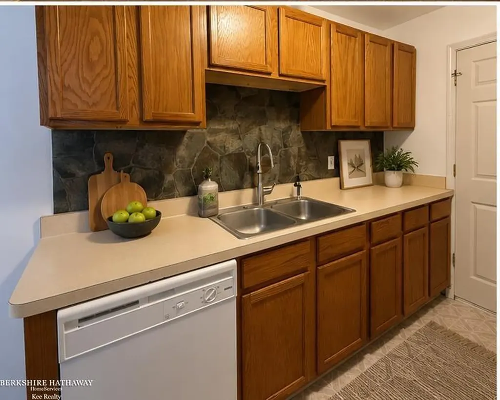28165 Raleigh Crescent Drive Chesterfield Township MI 48051