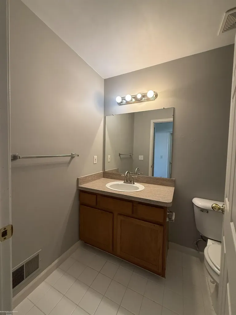 28165 Raleigh Crescent Drive Chesterfield Township MI 48051