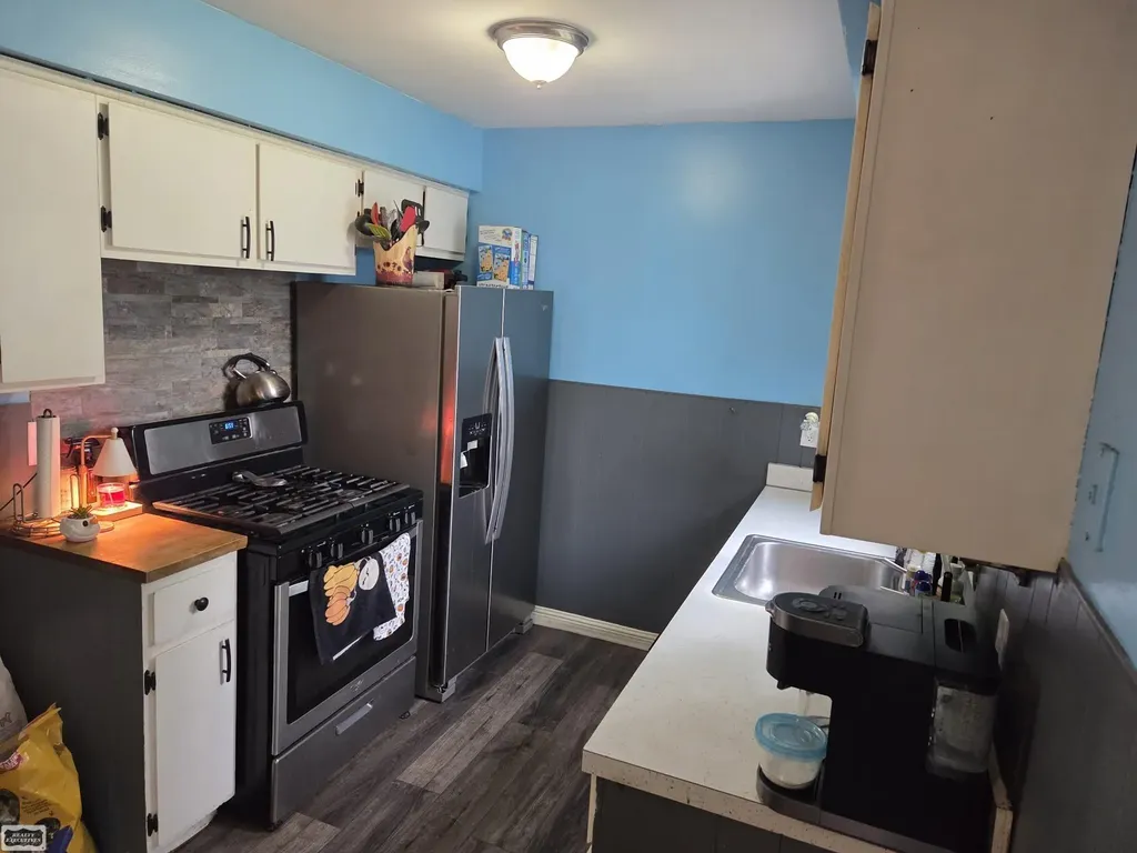 27697 Larry Street Roseville City MI 48066
