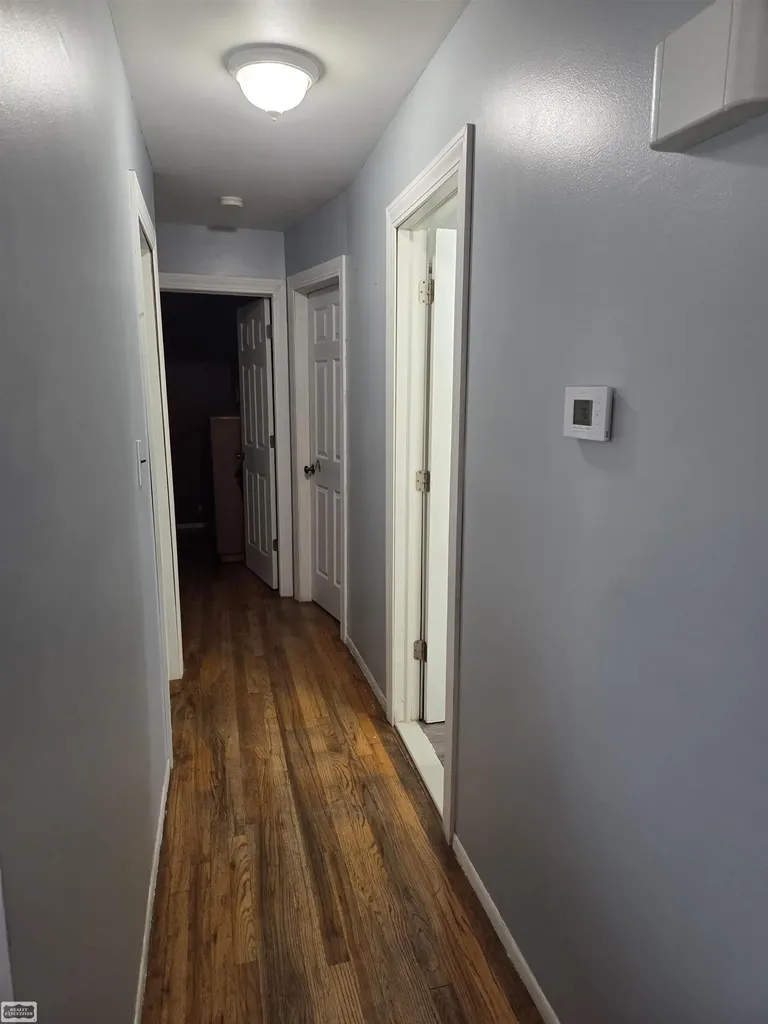 27697 Larry Street Roseville City MI 48066