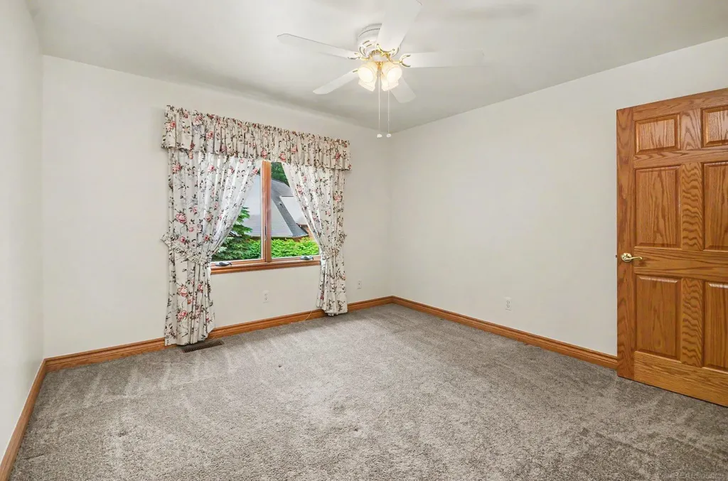11684 Majestic Court Shelby Charter Township MI 48315