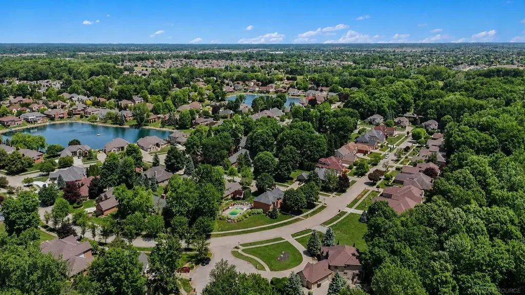11684 Majestic Court Shelby Charter Township MI 48315