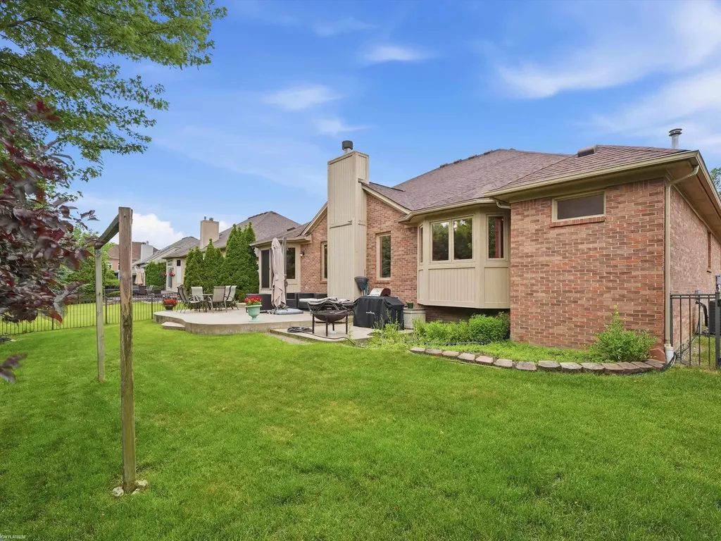 19866 Barchester Drive Macomb Township MI 48044