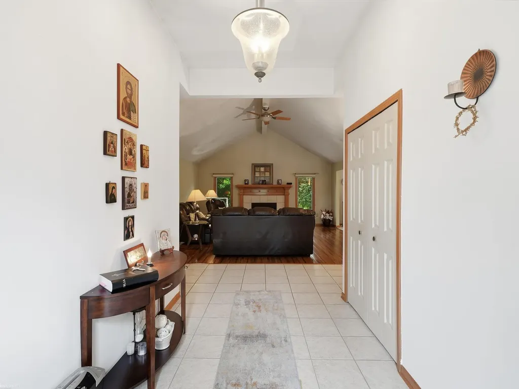 19866 Barchester Drive Macomb Township MI 48044