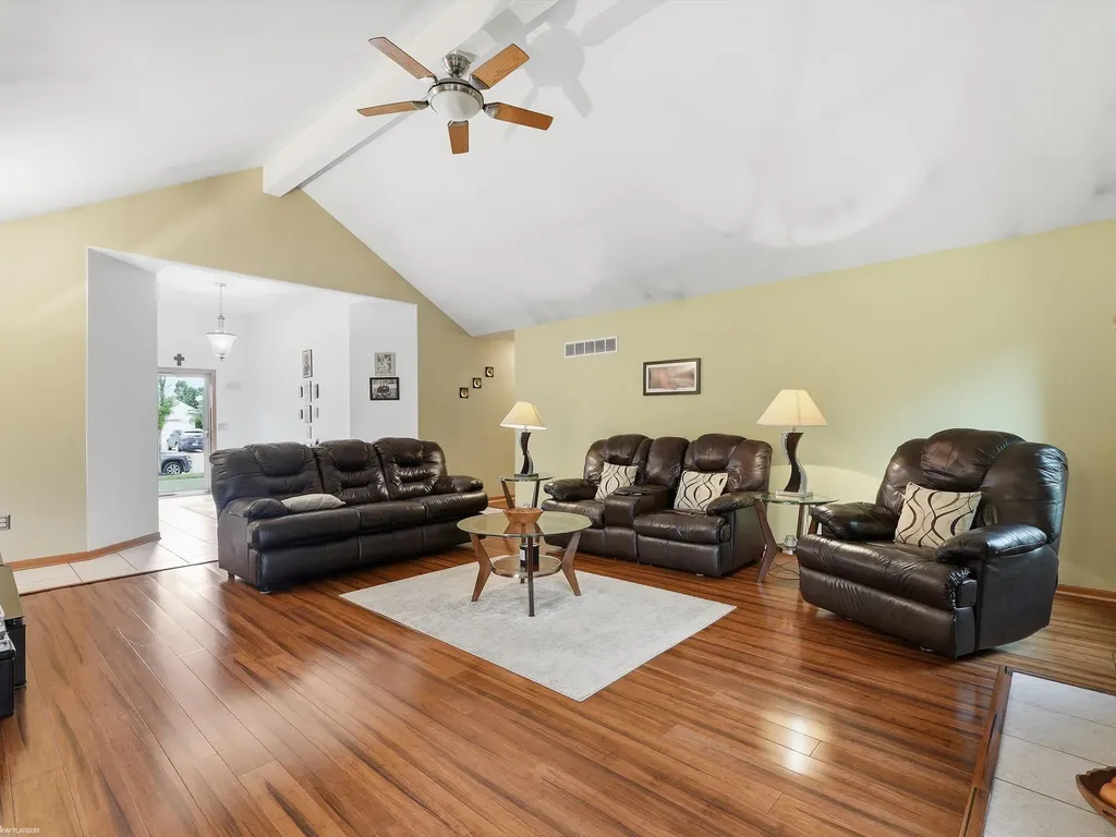19866 Barchester Drive Macomb Township MI 48044