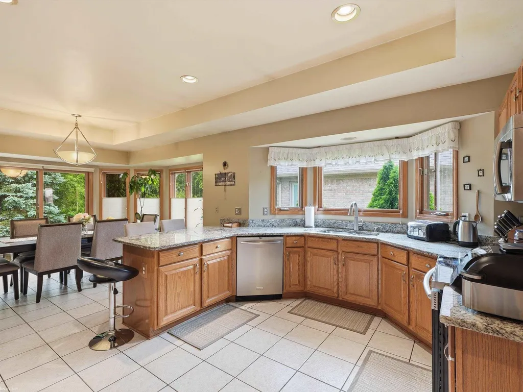 19866 Barchester Drive Macomb Township MI 48044