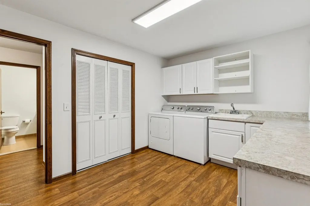 1444 Old Squire Lane Port Huron City MI 48060
