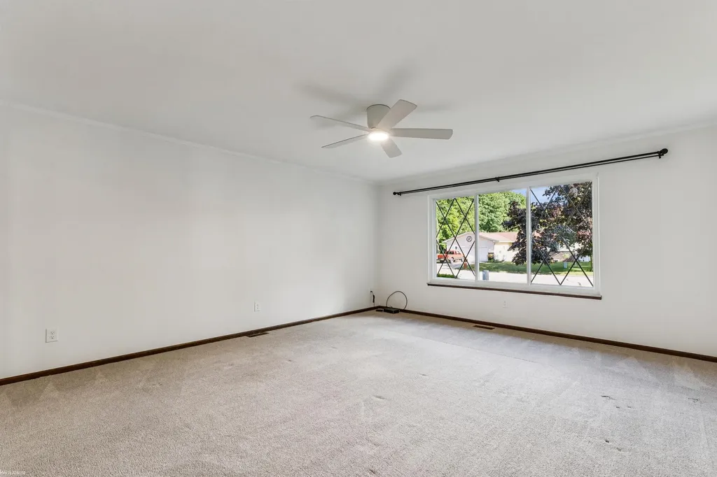 1444 Old Squire Lane Port Huron City MI 48060