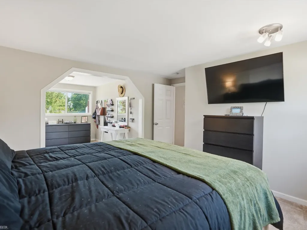 8835 Royce Drive Sterling Heights City MI 48313