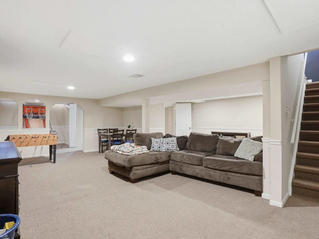 8835 Royce Drive Sterling Heights City MI 48313