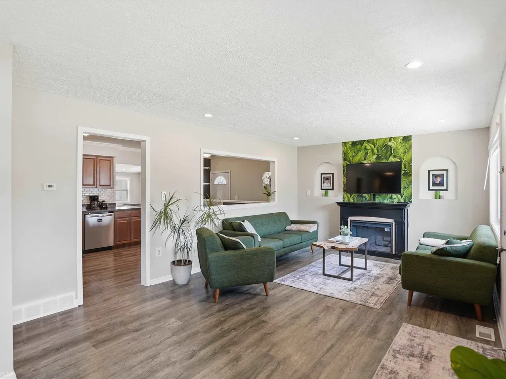8835 Royce Drive Sterling Heights City MI 48313